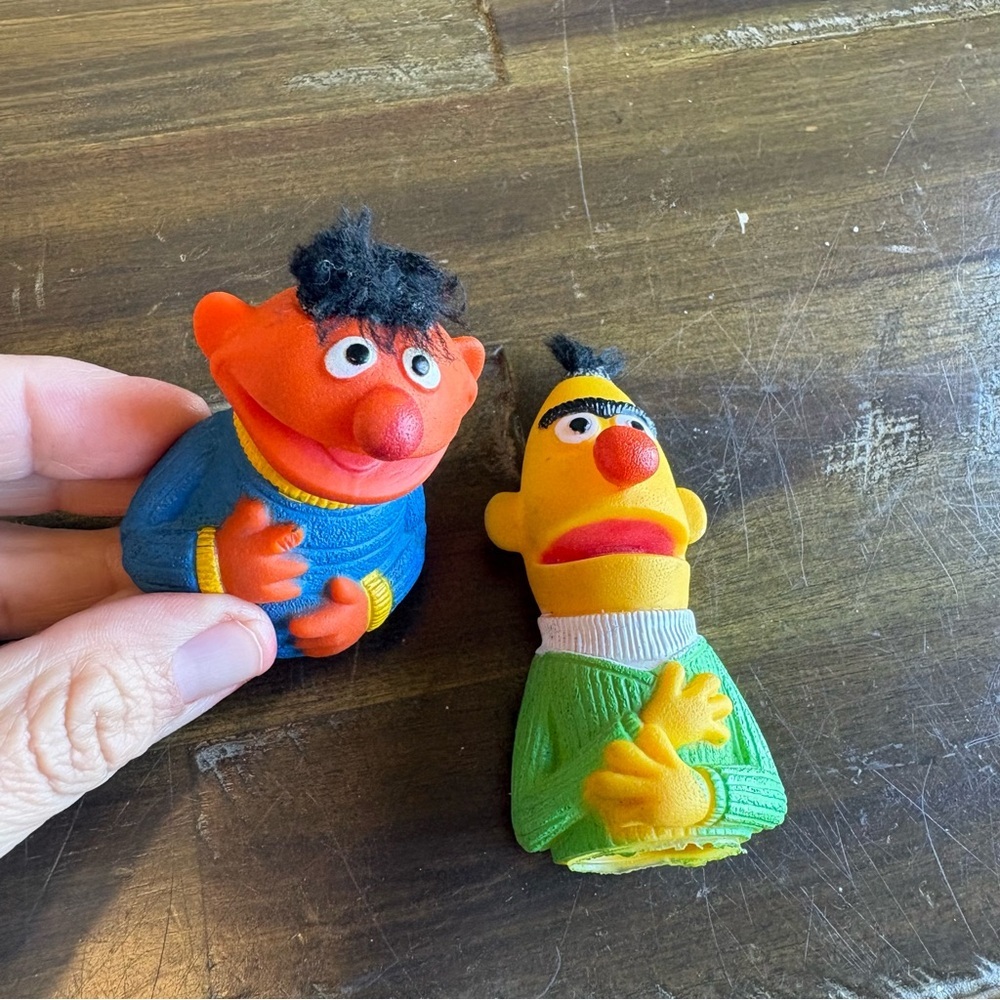 Vintage 1970’s Sesame Street Bert & Ernie Finger Puppet Toy Real Hair Muppets